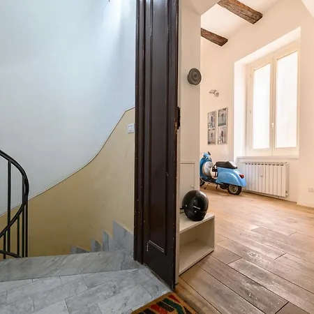 Vespa Apartment-2